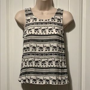 UNIQUE & FLOWY TANK 🐘